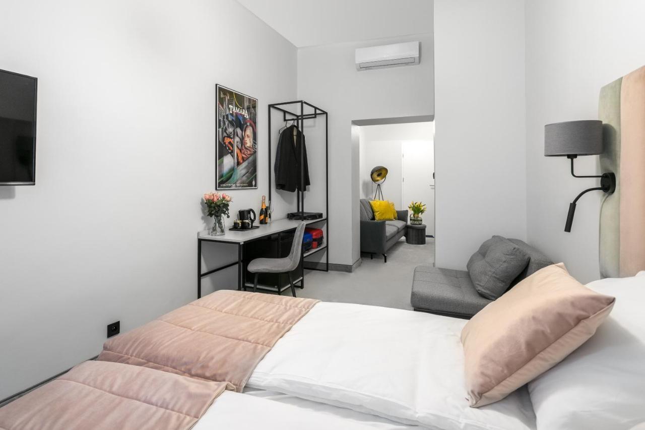 Old Town Residence Aparthotel كراكوفيا المظهر الخارجي الصورة
