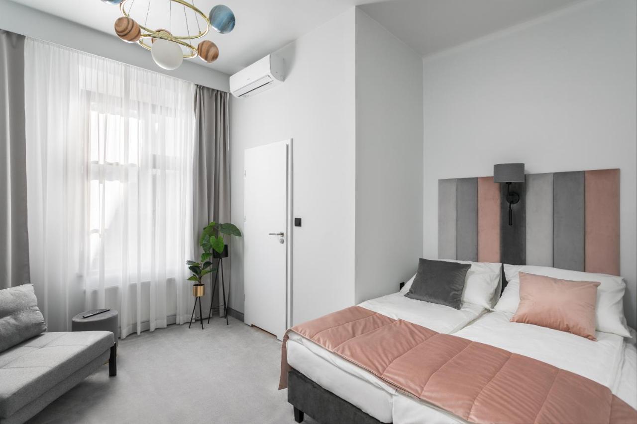 Old Town Residence Aparthotel كراكوفيا المظهر الخارجي الصورة